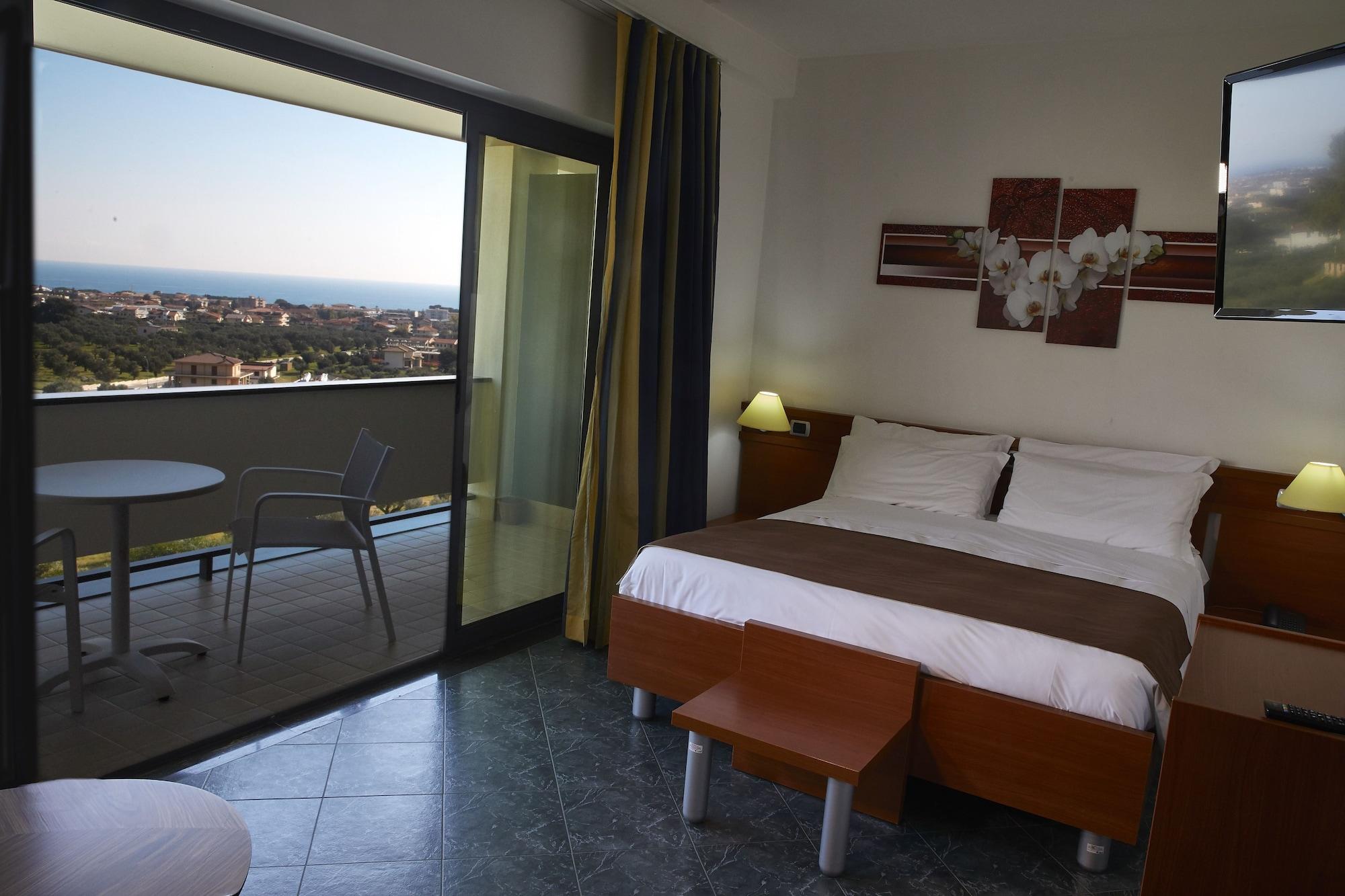 Park Hotel Mirabeau مونتيبيان المظهر الخارجي الصورة