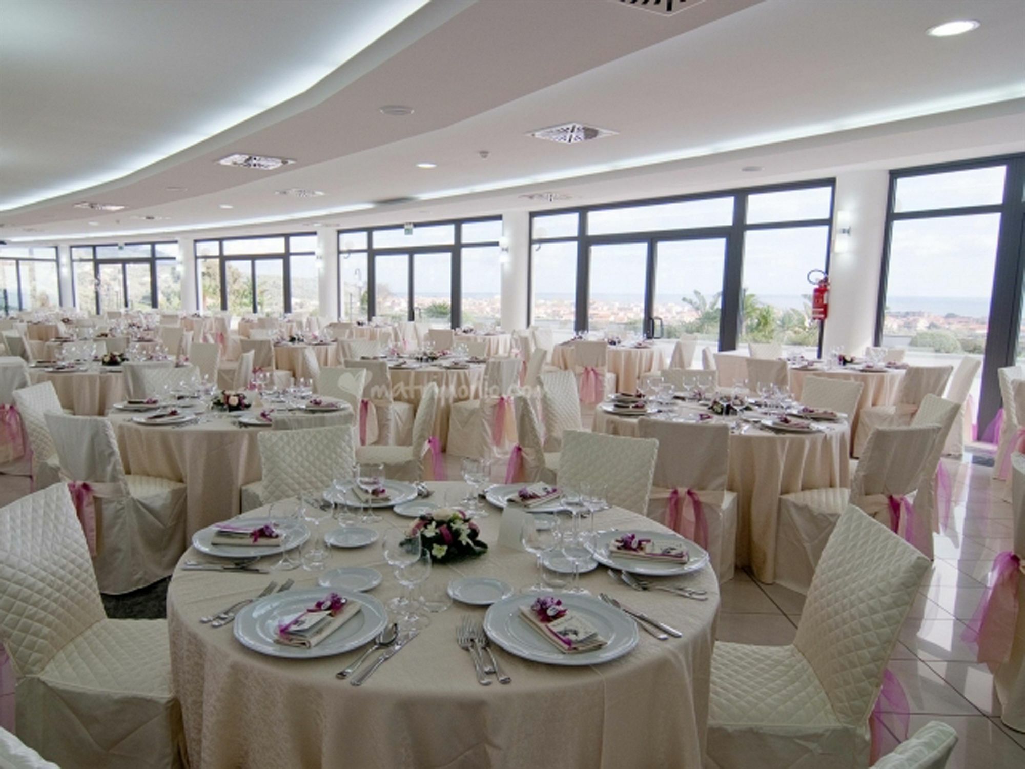 Park Hotel Mirabeau مونتيبيان المطعم الصورة