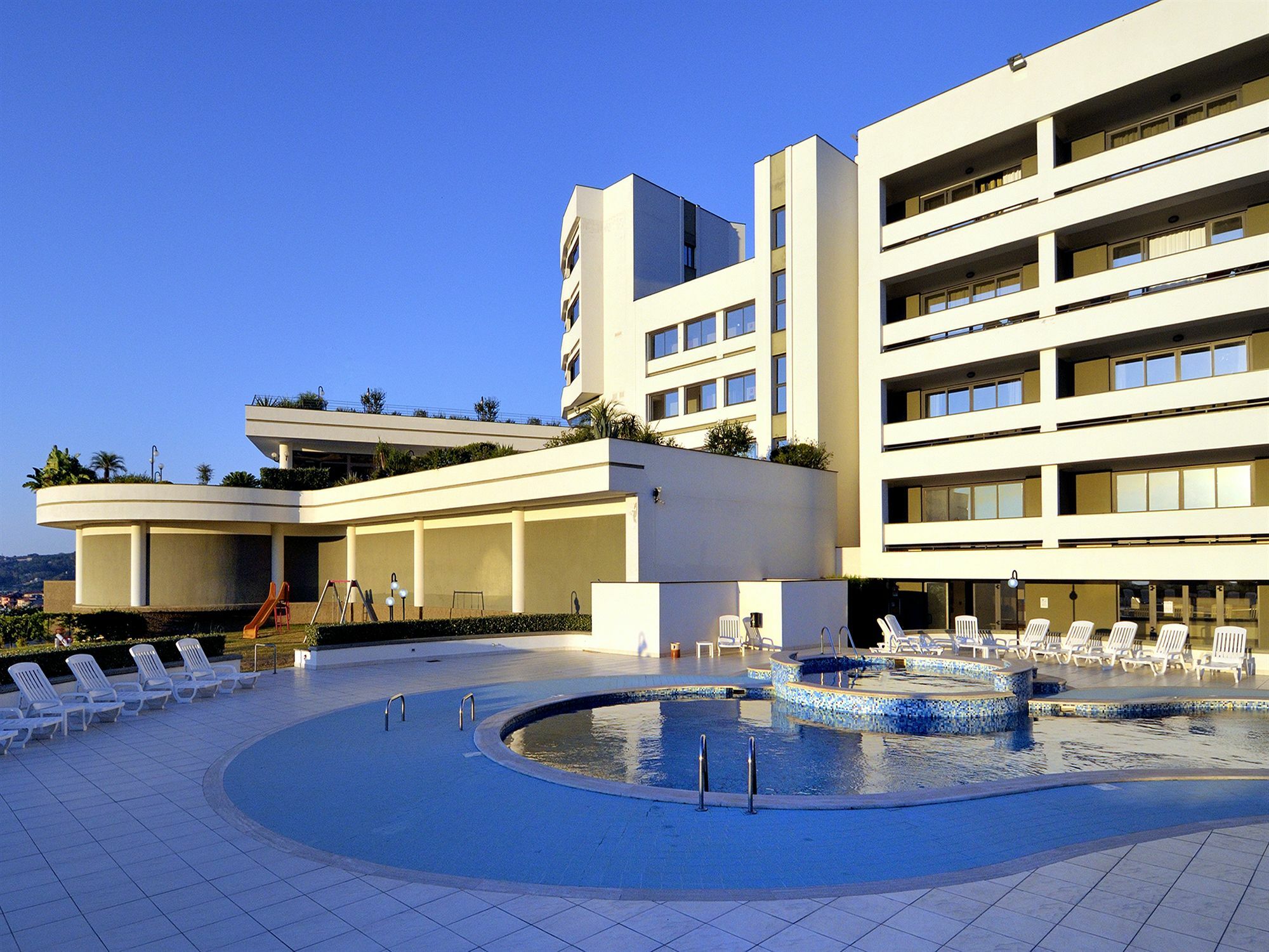 Park Hotel Mirabeau مونتيبيان المظهر الخارجي الصورة